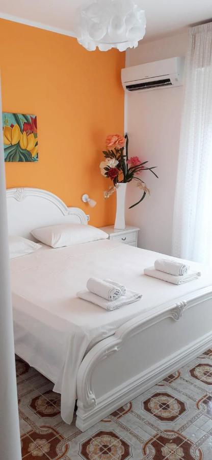 Bed and Breakfast Le Nuage Torre Lapillo Esterno foto